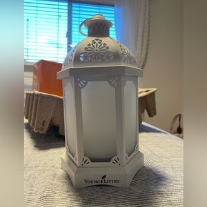 Young Living Lantern Diffuser NWT